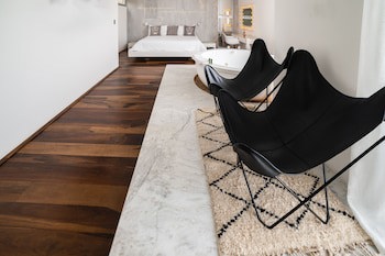 Be Playa Hotel Boutique & Rooftop Bar