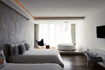 Be Playa Hotel Boutique & Rooftop Bar
