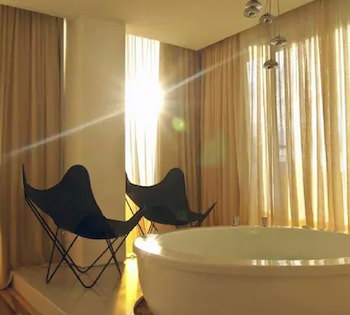 Be Playa Hotel Boutique & Rooftop Bar