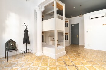 Casa Gracia Barcelona - Hostel