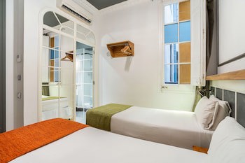 Casa Gracia Barcelona - Hostel
