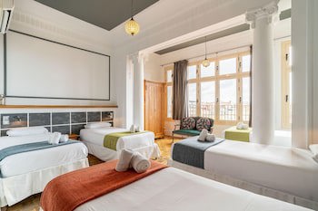 Casa Gracia Barcelona - Hostel