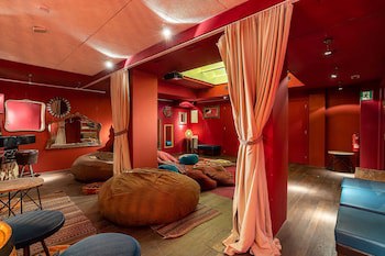 Casa Gracia Barcelona - Hostel