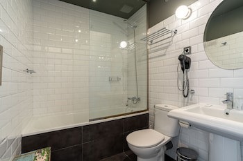 Casa Gracia Barcelona - Hostel