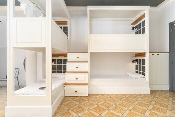 Casa Gracia Barcelona - Hostel