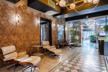 Casa Gracia Barcelona - Hostel