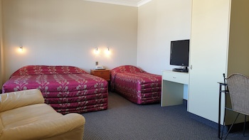 97 Motel Moray