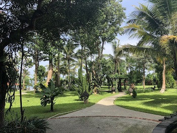 Bintang Flores Hotel