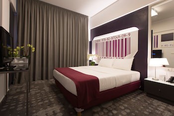 35 Rooms