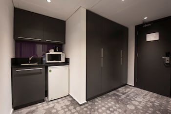 35 Rooms