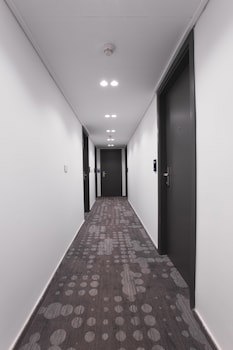 35 Rooms