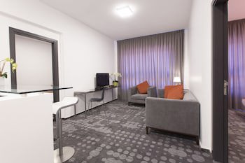 35 Rooms