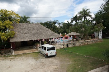 Dolores Alba Chichen