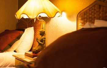 Diamond City Hotel