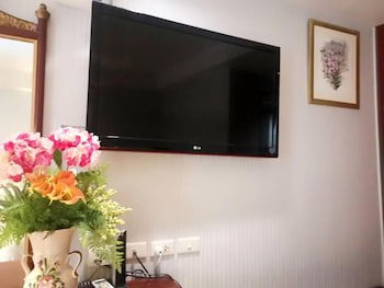 Diamond City Hotel
