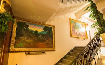 Diamond City Hotel