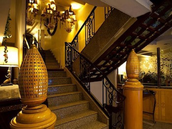 Diamond City Hotel
