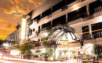 Diamond City Hotel