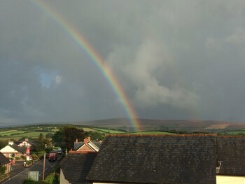 Exmoor House - Guest House