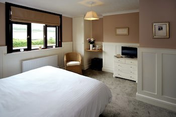 Exmoor House - Guest House