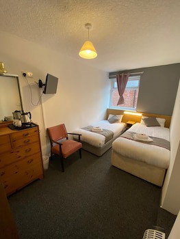 Alumhurst Hotel