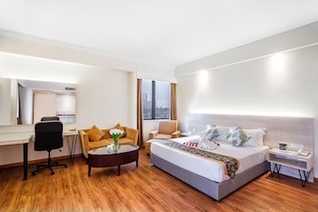 Crystal Crown Hotel