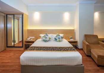 Crystal Crown Hotel