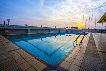 Crystal Crown Hotel