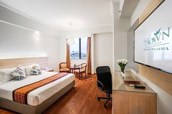 Crystal Crown Hotel