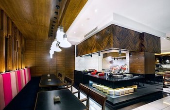 Crystal Crown Hotel