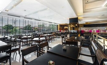 Crystal Crown Hotel