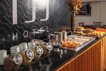 155 Hotel