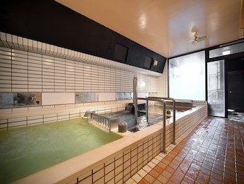 Apa Hotel Komatsu Grand