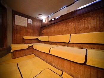 Apa Hotel Komatsu Grand