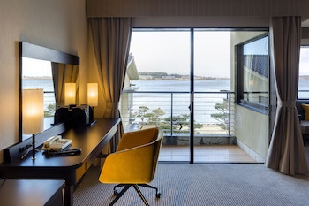 Apa Hotel & Resort Kaga Katayamazu Onsen Kasuikyo