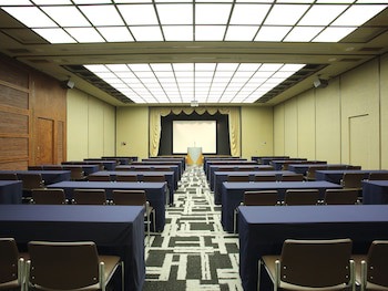 Apa Hotel & Resort Kaga Katayamazu Onsen Kasuikyo