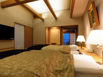 Apa Hotel & Resort Kaga Katayamazu Onsen Kasuikyo