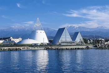 Apa Hotel Uozu Ekimae