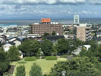 Apa Hotel Uozu Ekimae