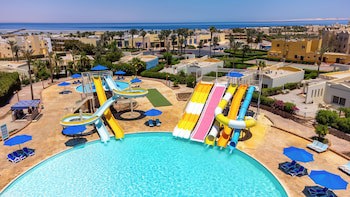 Amwaj Oyoun Resort & Casino