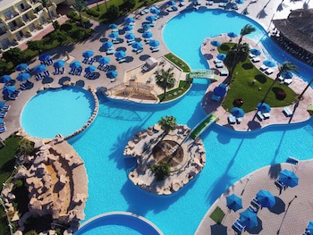 Amwaj Oyoun Resort & Casino