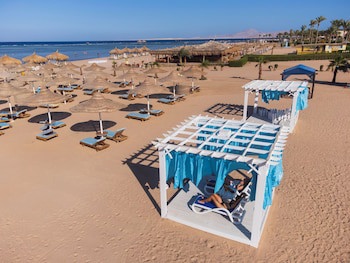 Amwaj Oyoun Resort & Casino