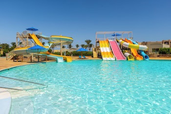 Amwaj Oyoun Resort & Casino