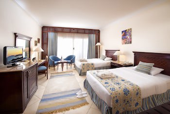 Amwaj Oyoun Resort & Casino