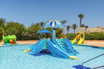 Amwaj Oyoun Resort & Casino