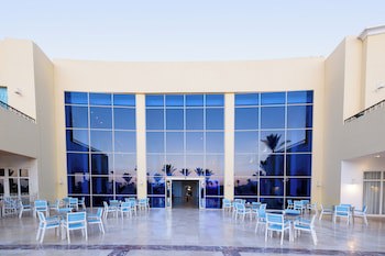 Amwaj Oyoun Resort & Casino