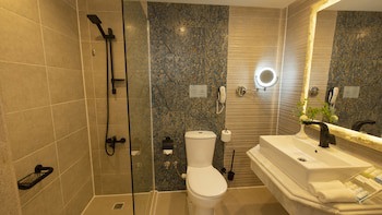 Amwaj Oyoun Resort & Casino