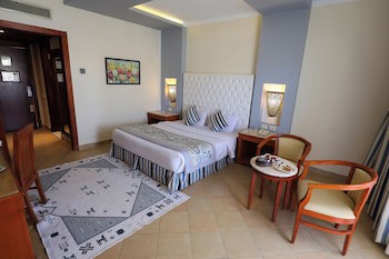 Amwaj Oyoun Resort & Casino