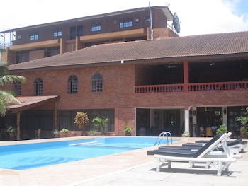Coconut Grove Regency Hotel