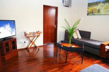 Coconut Grove Regency Hotel